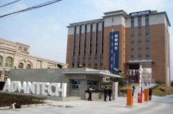 Will smarter cities in China emerge from the haze and where will the funding come from?