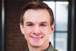 Managing connected devices to avoid disconnected customers