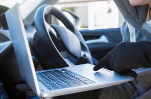 Norwegian researchers show how to hack and drive a Tesla car through its app
