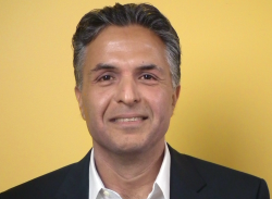 Solving the software problem: How industrial OEMs can go to market faster with smart connected IoT