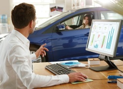 Leaseplan and TomTom Telematics announce partnership to make ‘connected car’ a reality