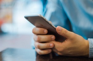 Google leads in AI powered smartphones