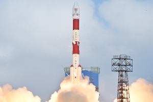 Spaceflight taps global launch vehicle portfolio to take Astrocast IoT constellation to Orbit