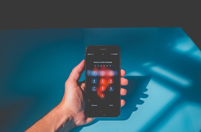 Iphone authentication security