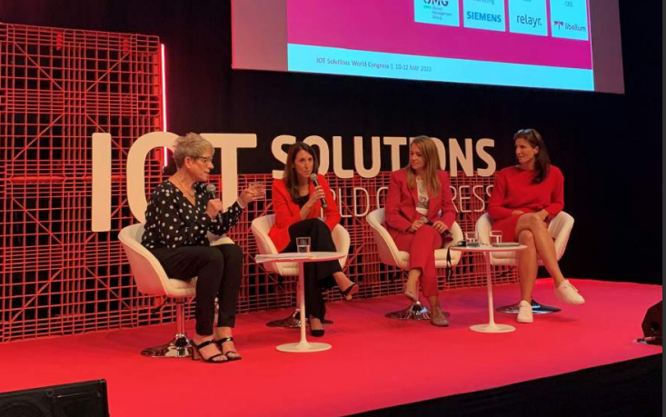 Women &amp; Diversity in Industry and Technology: Navigating the executive ladder