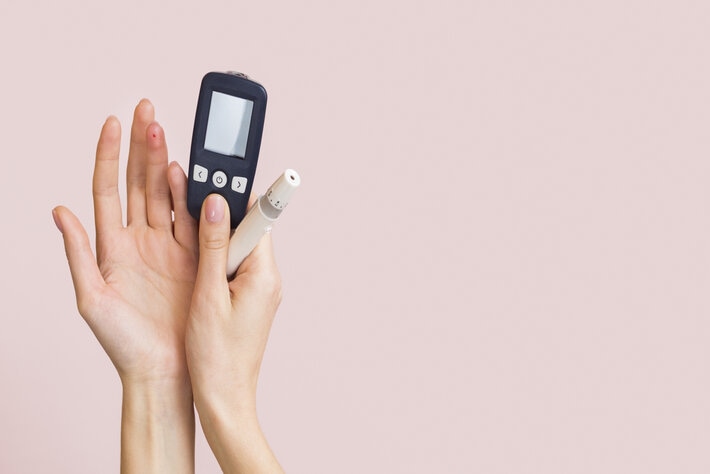 Simplify diabetes care with Smart Meter’s iGlucose Essential glucose monitors