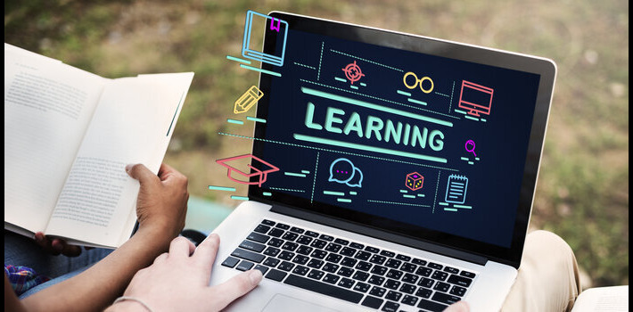 zSpace unveils AI-enhanced learning platform