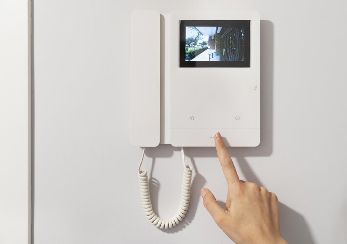Vantiva launches Peek: Smart camera for self-storage units