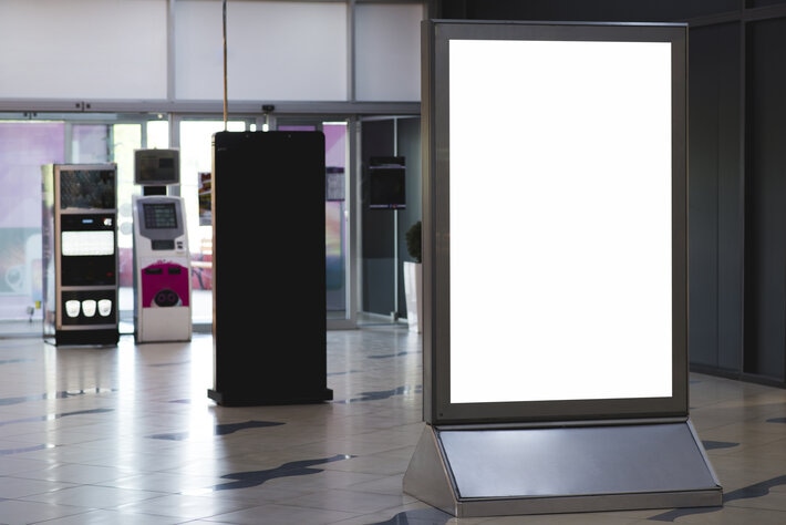 Connected digital signage to hit 149M units by 2028